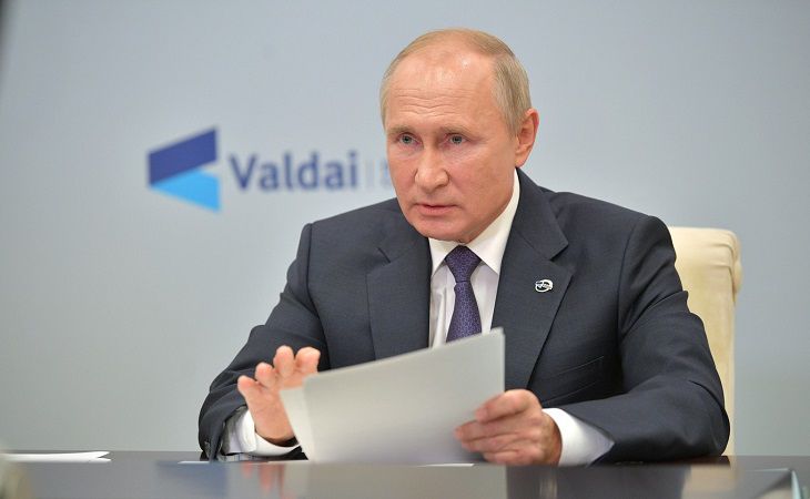 «Не будут навязывать Минску свои решения». Путин выступил с заявлением