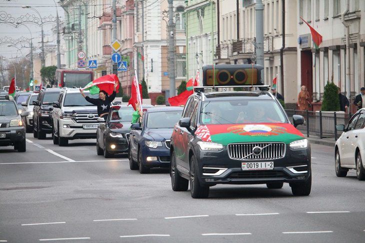 В Беларуси сторонники Лукашенко организовали автопробег: стал известен их маршрут