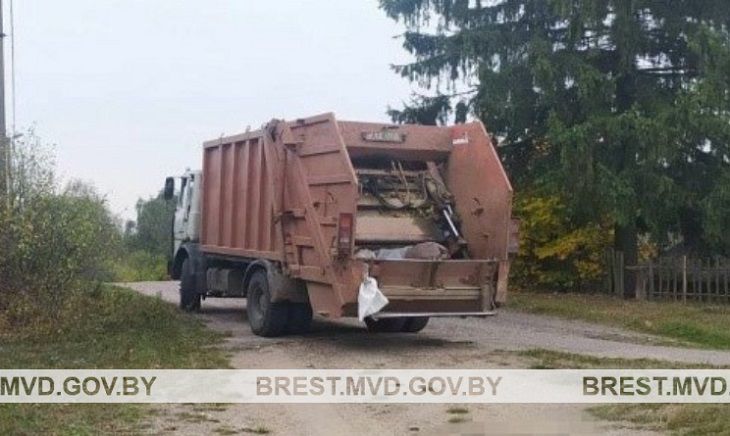 Мусоровоз насмерть сбил мужчину в Барановичском районе Мусоровоз насмерть сбил мужчину в Барановичском районе