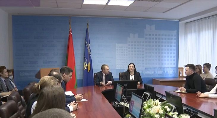 В Академии управления студенты поговорили с преподавателями о Беларуси В Академии управления студенты поговорили с преподавателями о Беларуси