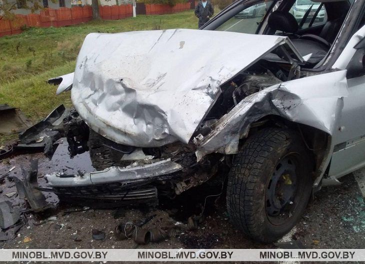 Лобовое ДТП на трассе Р43: четыре человека в больнице, в том числе ребенок