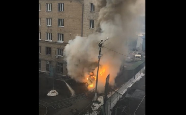 Мощный взрыв прогремел в больнице для ковидных пациентов 