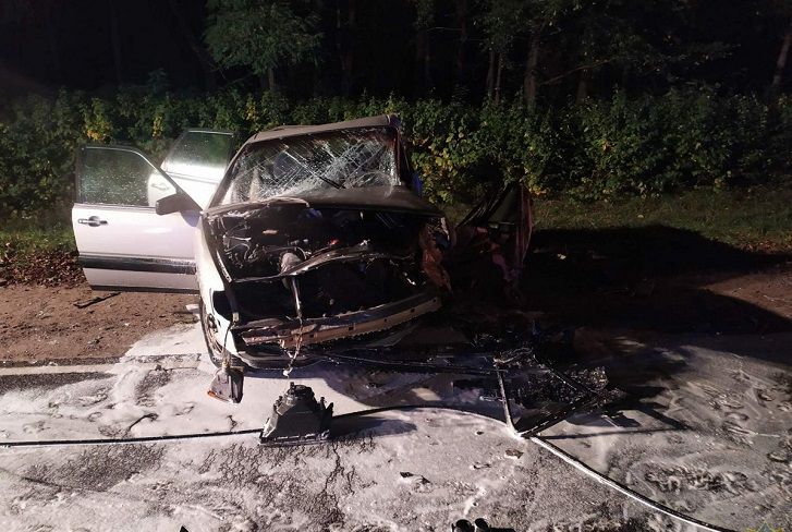 Страшное ДТП под Гродно: лоб в лоб столкнулись Infiniti с легковушкой