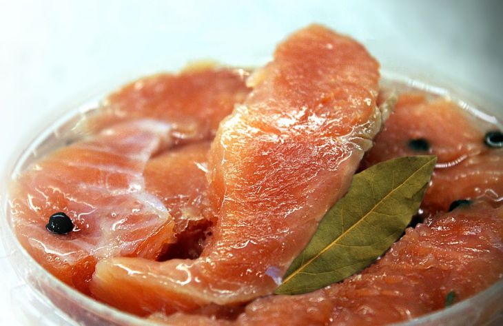 Все будут спрашивать ваш рецепт: готовим соленую горбушу особым способом