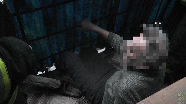 ЧП в Светлогорске: мужчина застрял в обшивке балкона ЧП в Светлогорске: мужчина застрял в обшивке балкона