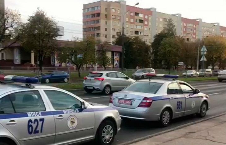 В Минске Audi сбила подростка, выбежавшего на дорогу на красный свет