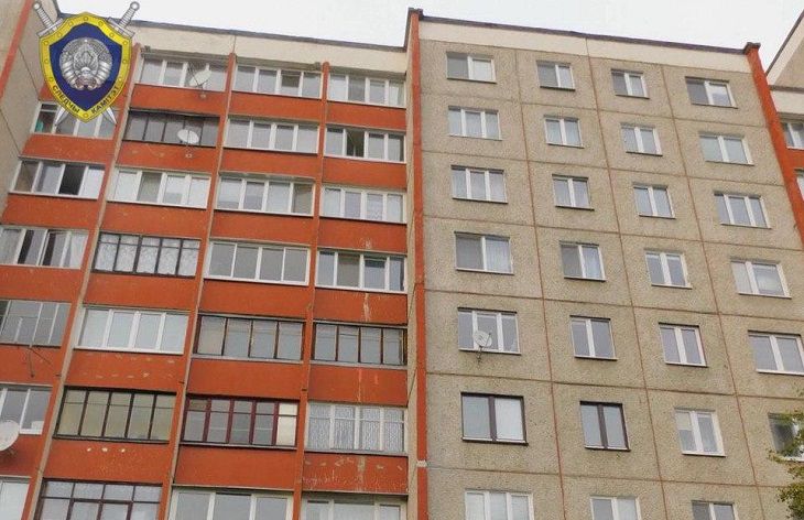 В Бресте мужчина регулировал балконные окна и сорвался с 8 этажа