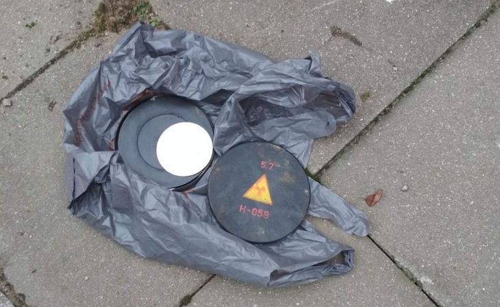 В Минске женщина нашла возле дома радиоактивный предмет