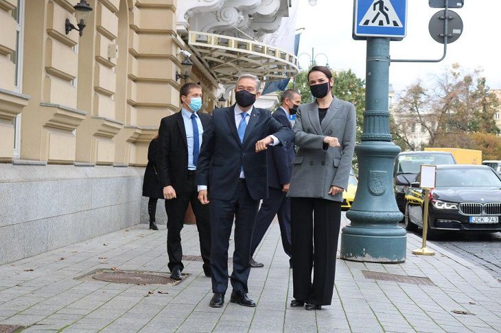 Светлана Тихановская встретилась с главой МИД Канады Светлана Тихановская встретилась с главой МИД Канады