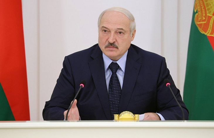 Лукашенко: даже из-за коронавируса не призываю не ходить на акции