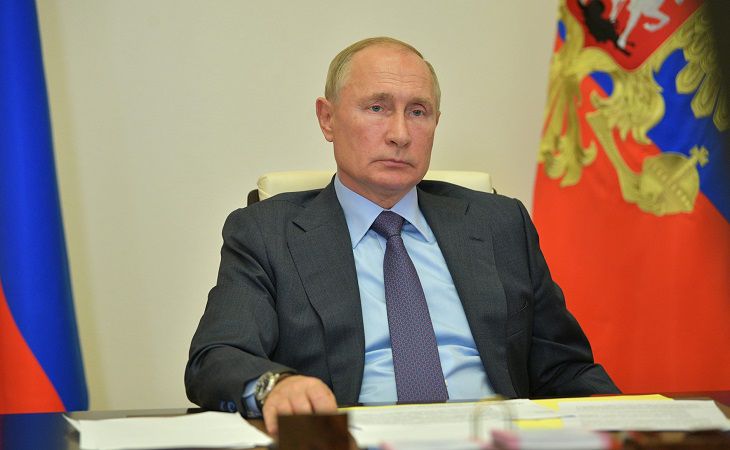 «Могли бы и не выпускать». Путин рассказал, как лично поручил разрешить Навальному вылет в Германию