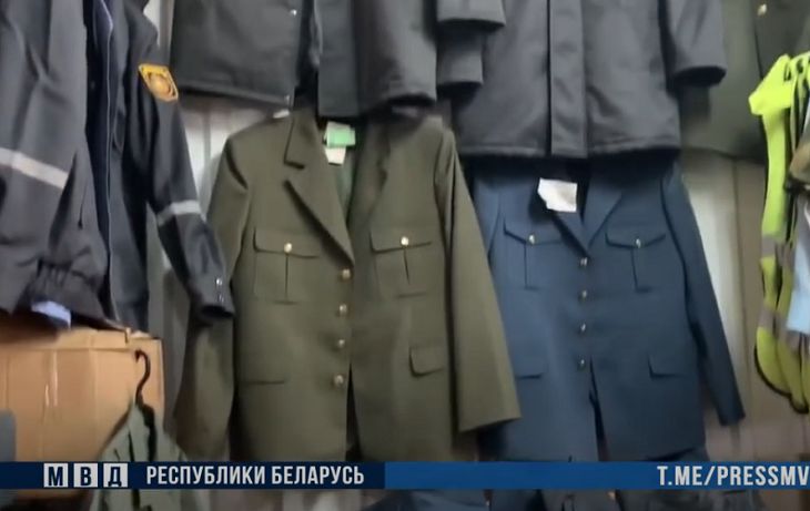 В Бресте задержали мужчину, продававшего милицейскую форму