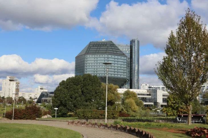 Новости сегодня: в Беларуси за сутки 1691 случай COVID-19, бюджетникам поднимают зарплату, проезд дорожает и почему Лукашенко заявил о своем уходе Новости сегодня: в Беларуси за сутки 1691 случай COVID-19, бюджетникам поднимают зарплату, проезд дорожает и почему Лукашенко заявил о своем уходе