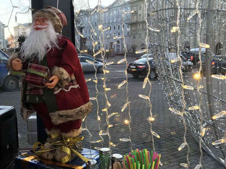 Не знаете, как выгоднее отмечать Новый 2021 год? Мы за вас посчитали