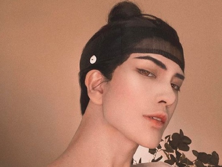 Девушка увлеклась модой настолько, что теперь ее любят не парни, а женщины Девушка увлеклась модой настолько, что теперь ее любят не парни, а женщины