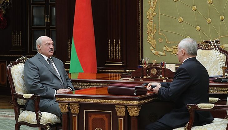 Как обстоят дела на предприятиях?: Лукашенко принял с докладом Шеймана