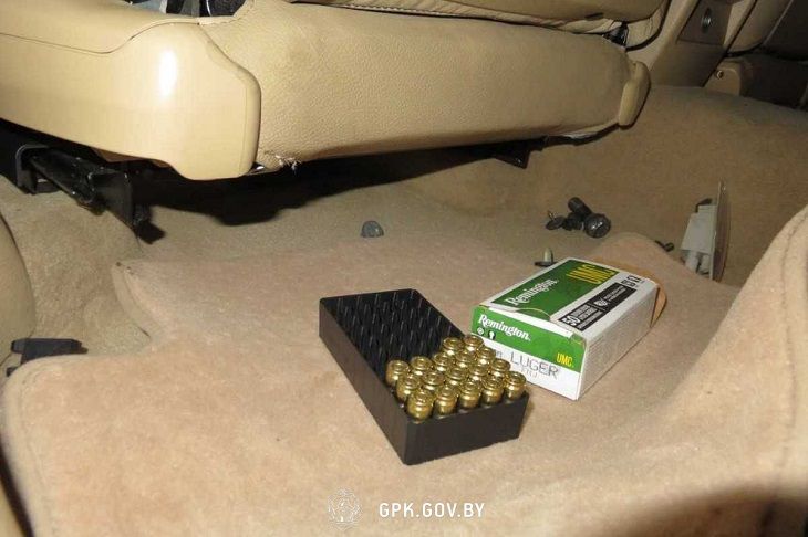 Брестские пограничники обнаружили боеприпасы при осмотре грузовика на границе с Украиной