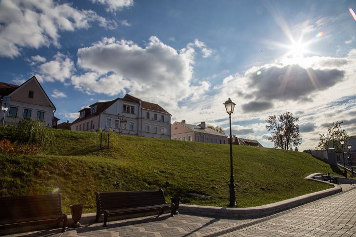 Новости сегодня: 1588 случаев коронавируса в Беларуси за сутки, в Налибокской пуще нашли семью «выживальщиков» и кто получит новые пенсионные гарантии Новости сегодня: 1588 случаев коронавируса в Беларуси за сутки, в Налибокской пуще нашли семью «выживальщиков» и кто получит новые пенсионные гарантии