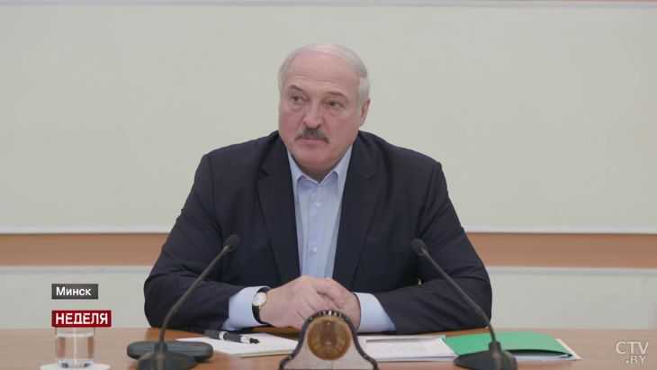 Лукашенко задали вопрос о жилье для молодых специалистов. И вот что он ответил