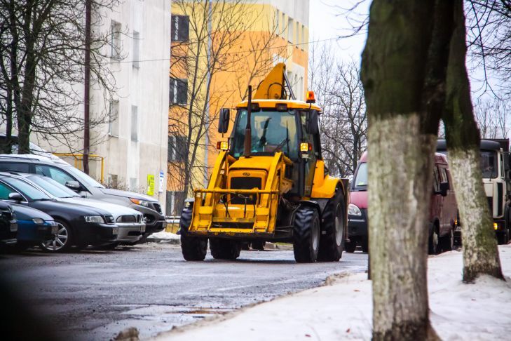 В Минске около 500 единиц спецтехники работают круглосуточно в две смены. Вот что происходит