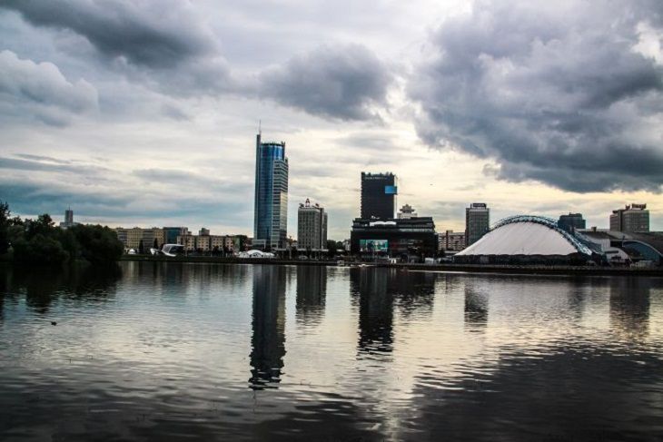 Новости сегодня: 1098 случаев коронавируса в Беларуси за сутки, масочный режим в Минске и Витебске и как в школах будет вводиться карантин