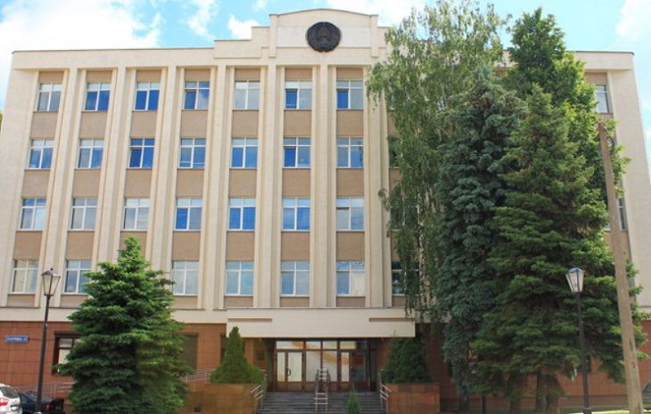 Житель Жлобина оставил «циничные надписи» и попал в суд