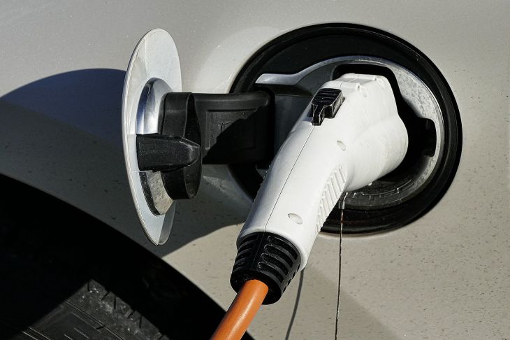 В России создан премиальный электромобиль «убийца» американской Tesla В России создан премиальный электромобиль «убийца» американской Tesla