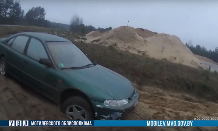 В Осиповичском районе сотрудники ГАИ нашли авто до того, как владелец заявил о пропаже