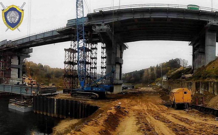 В Гродно под мостом нашли тело роупджампера