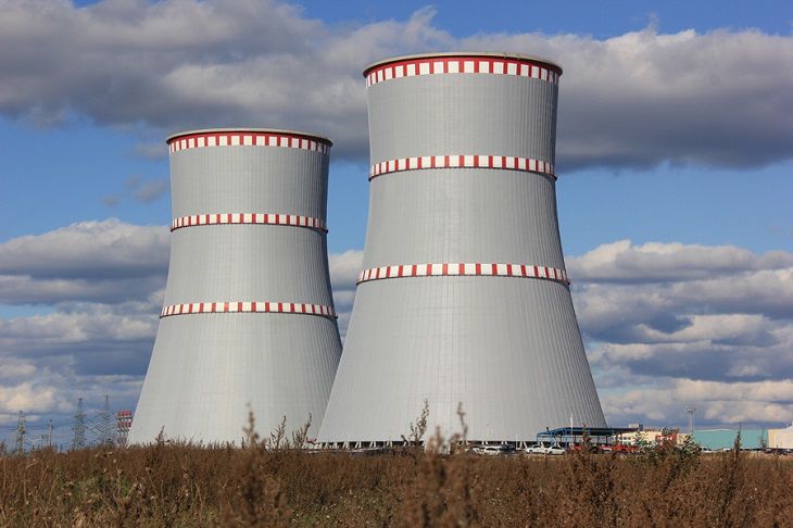 Поставки электрической энергии с Белорусской АЭС в Латвию заблокировали