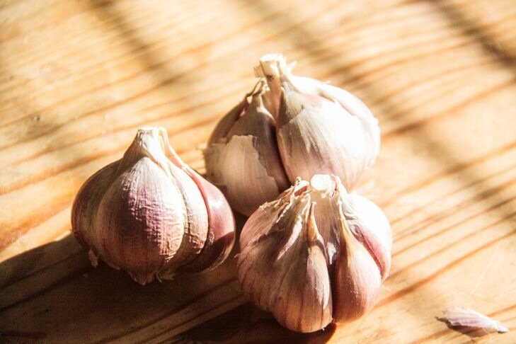 Ученые рассказали о неожиданной пользе чеснока Ученые рассказали о неожиданной пользе чеснока