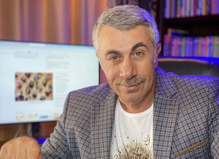 Доктор Комаровский рассказал, насколько переболевший COVID-19 человек опасен для окружающих