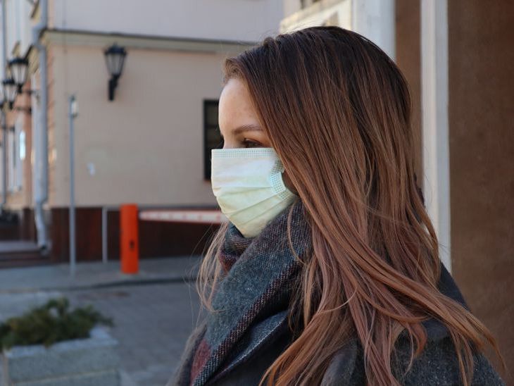 Украинцев начали штрафовать за появление без масок в общественных местах