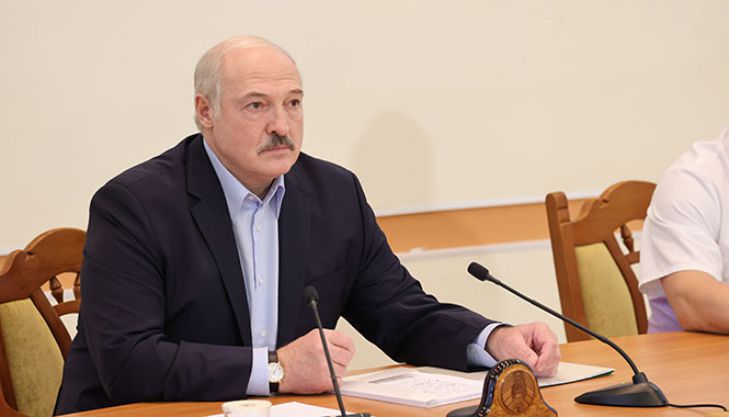 Лукашенко призвал белорусский народ бороться за независимость страны