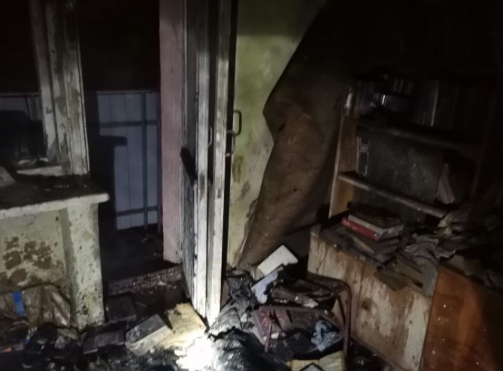 Пожар в Минске: сотрудники МЧС спасли мужчину