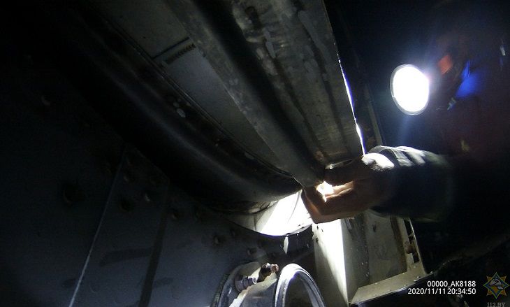 В Чечерске ребенок застрял в самолете-памятнике: вызывали МЧС