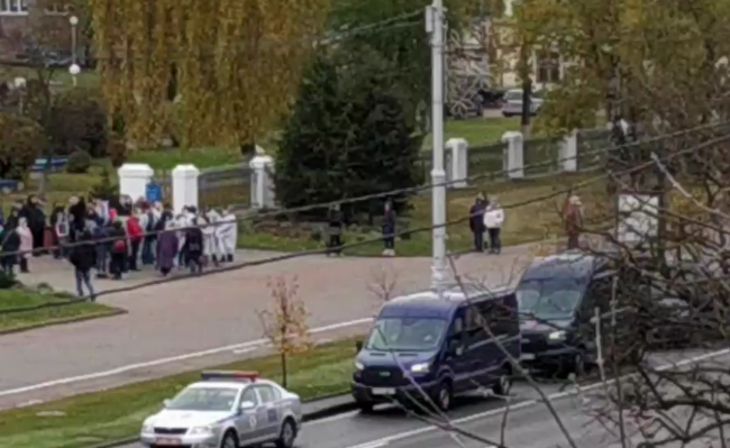 В Минске на марш собрались медики