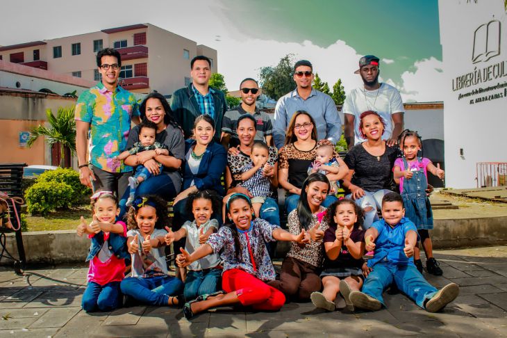 Ученые выяснили, что частое общение с родственниками и друзьями негативно сказывается на самочувствии