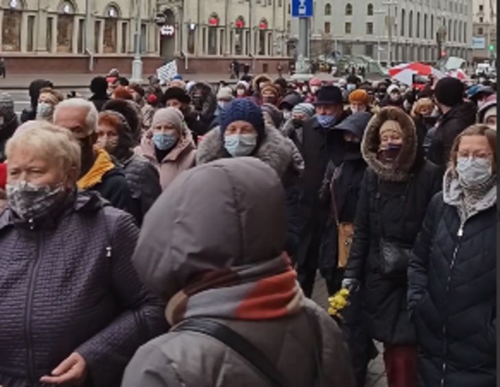 Белорусские пенсионеры вышли на марш протеста в Минске