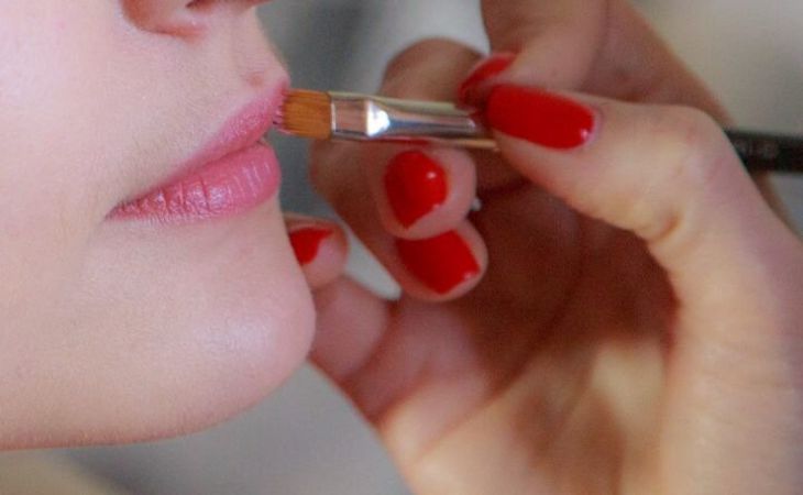 Семейная пара изнасиловала гостя и потребовала выкуп за интимное видео 