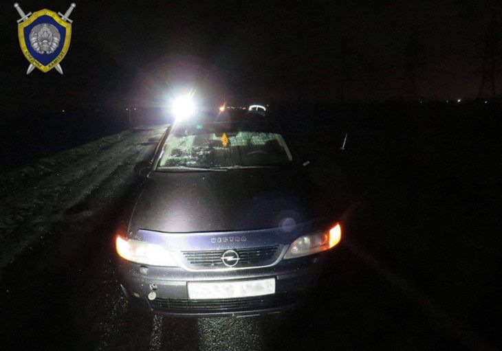 Ночью Opel насмерть задавил человека. СК обратился к белорусам
