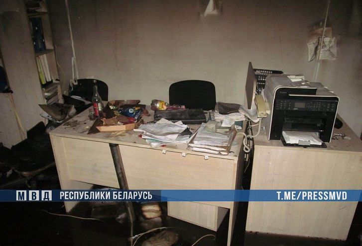 БЧБ-символика, бутылки, еда. МВД рассказало о резонансном пожаре на Победителей в Минске