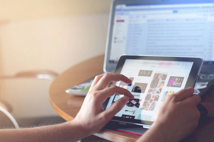 Представлено устройство, позволяющее переделать практически любой экран в сенсорный