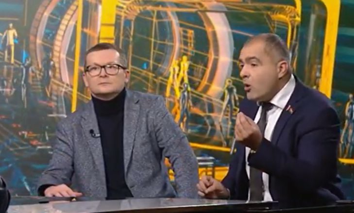 Воскресенский в телеэфире продемонстрировал 70 страниц предложений, поступивших от КС Воскресенский в телеэфире продемонстрировал 70 страниц предложений, поступивших от КС