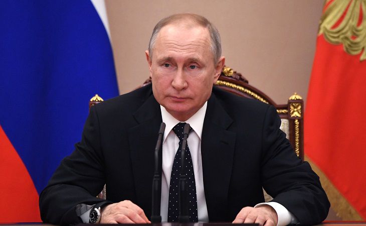 Путин подписал закон о гарантиях неприкосновенности экс-президентов РФ