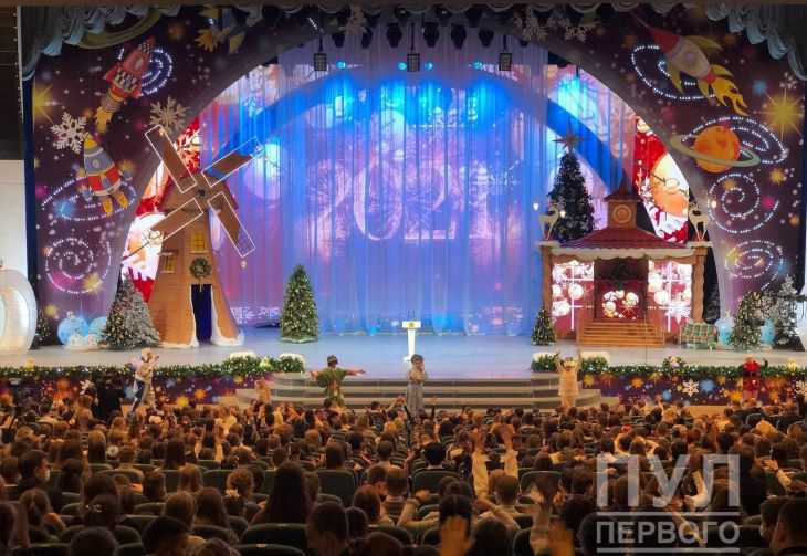 Лукашенко приехал на главную елку страны и «ждет чуда» 