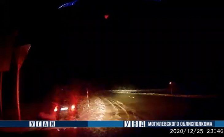 В Черикове пьяный водитель вылетел в кювет, пытаясь скрыться от ГАИ