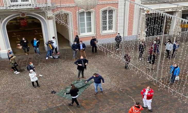 Автомобиль выехал на пешеходную зону в немецком Трире: есть погибшие