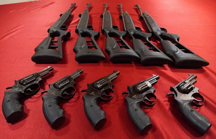 Арсенал винтовок и пистолетов попытался ввезти в Беларусь украинец