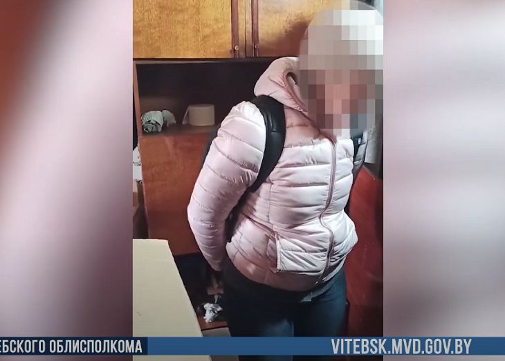 Хранила наркотики на работе: в Витебске за изготовление марихуаны задержали 42-летнюю женщину